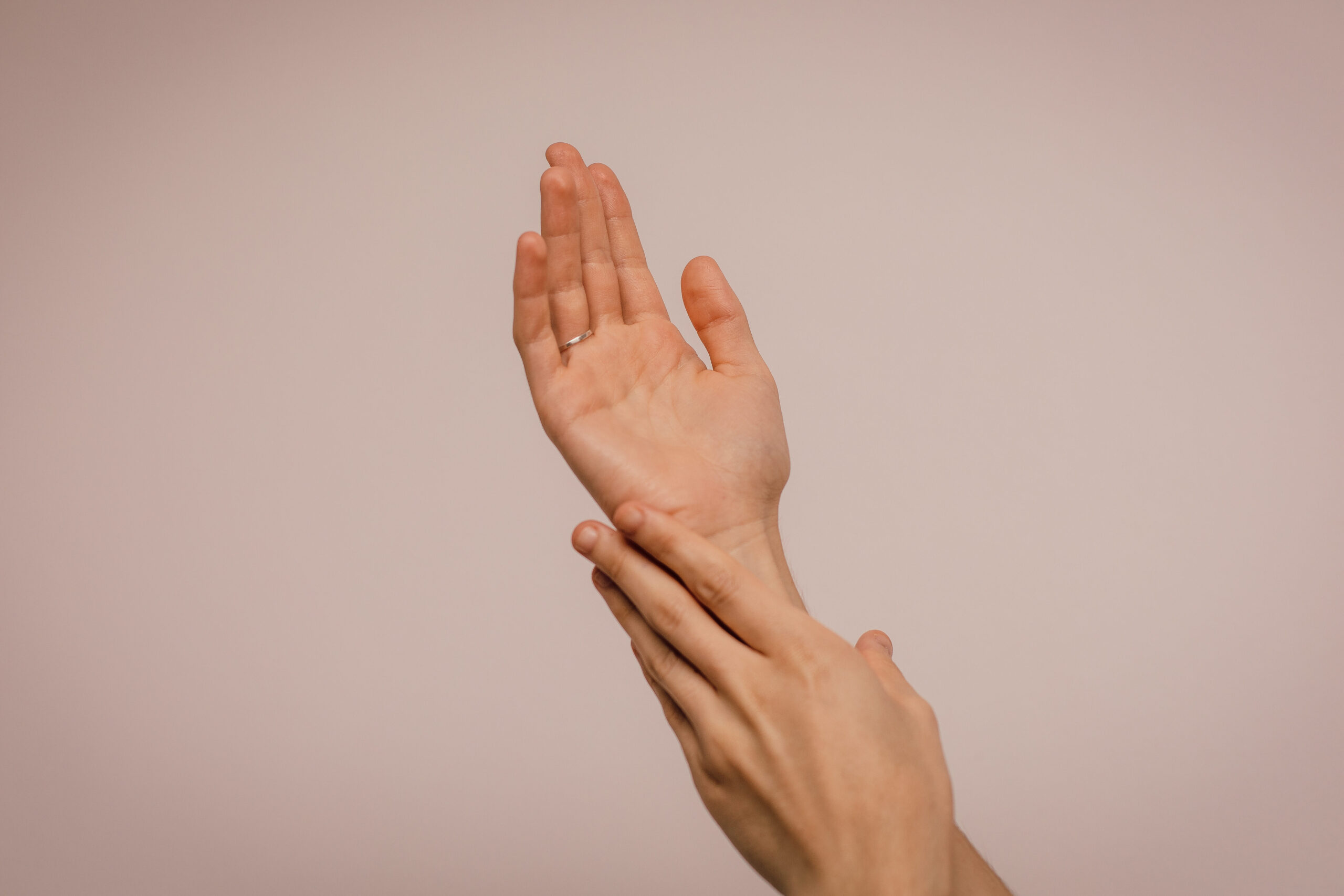 Gel limpiador anti-rugosidades: ¡Elimina imperfecciones y luce piel suave!
